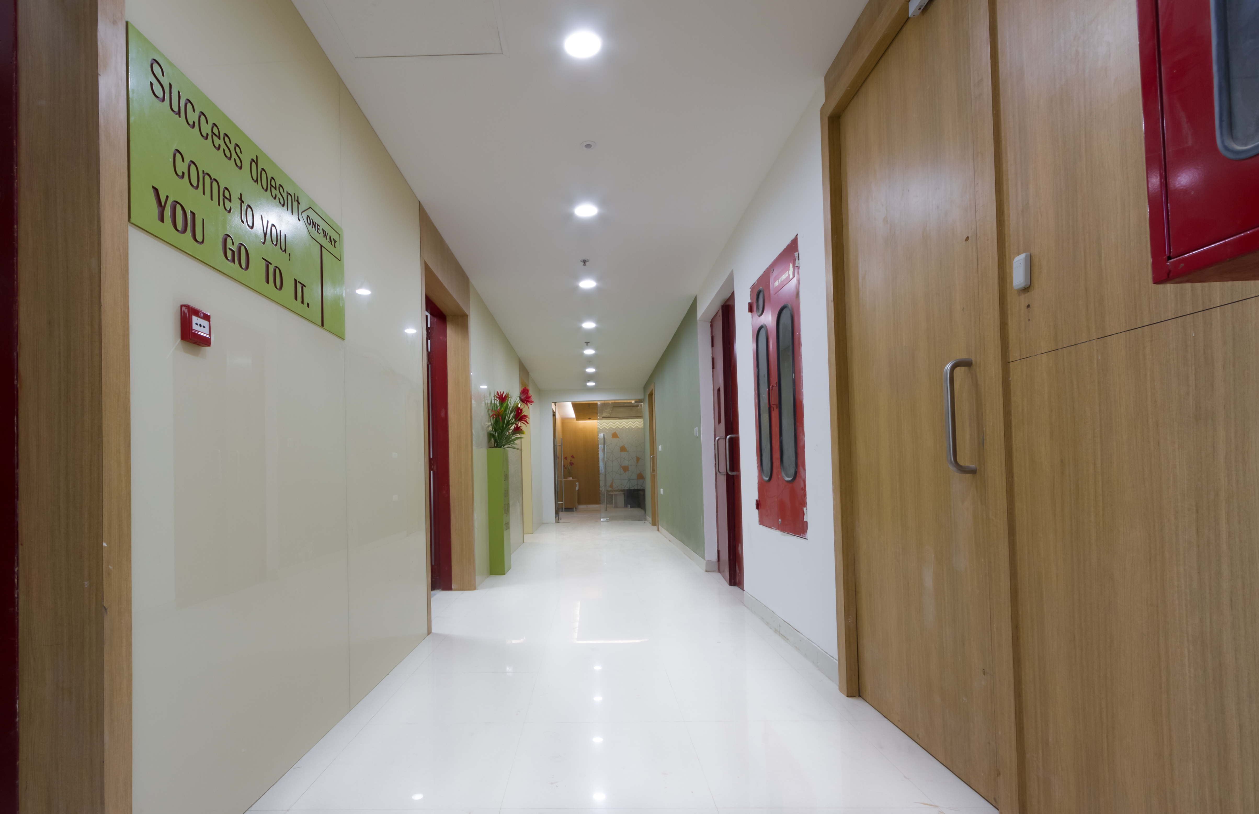Corporate Office Spaces interior view 15